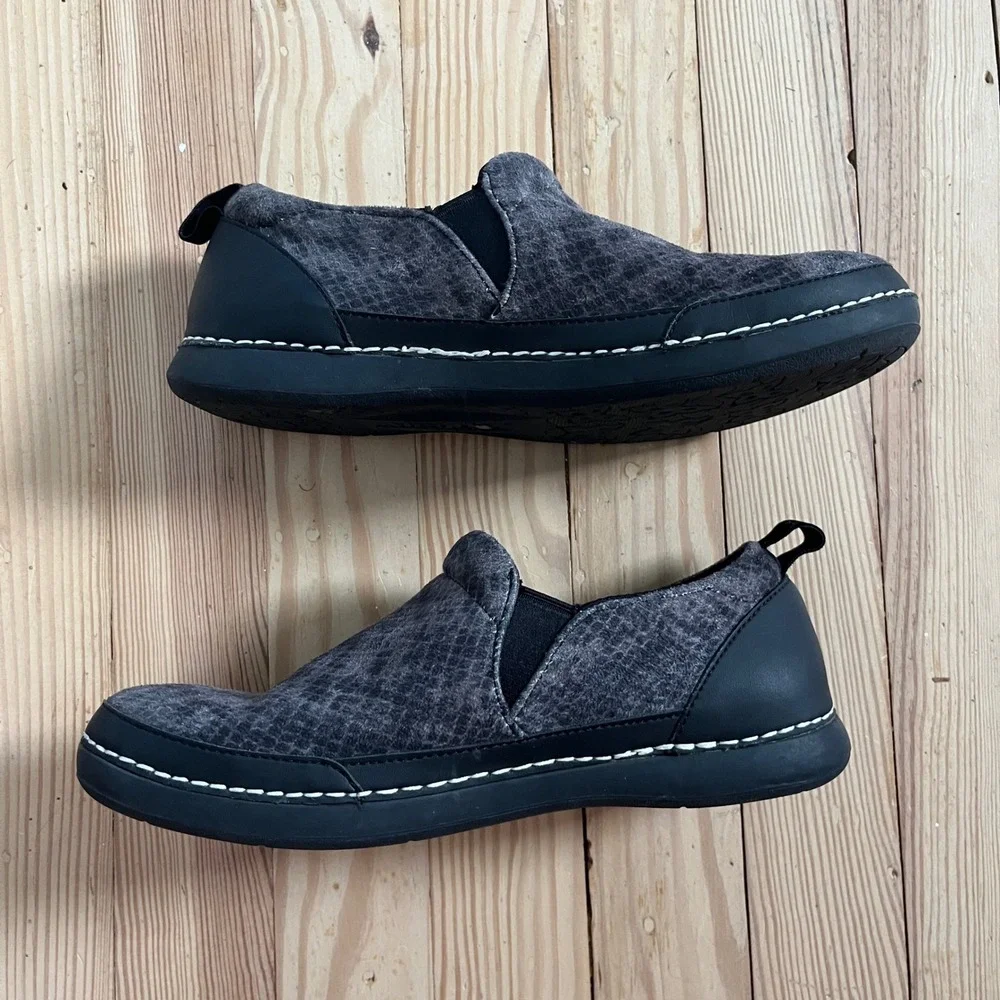 Alegria AXI-7001X Grey Snakeskin Slip On Shoes Womens 38 Comfort Casual Loafers‎